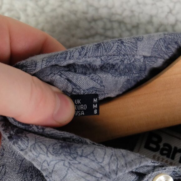 Barbour Shirt Mens Small Blue Floral Button Up Lyocell Linen Blend Short Sleeve - Picture 7 of 9